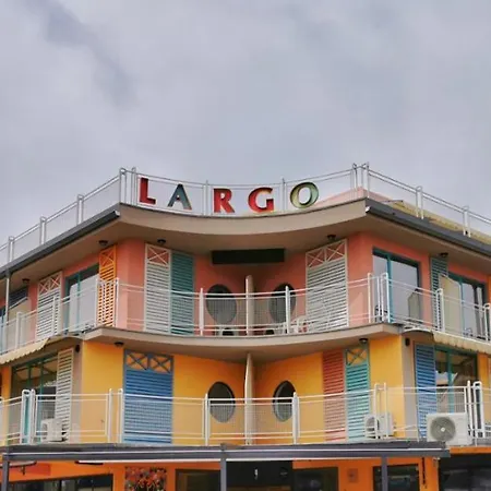 Largo מלון 3*