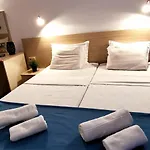 Largo Hotel