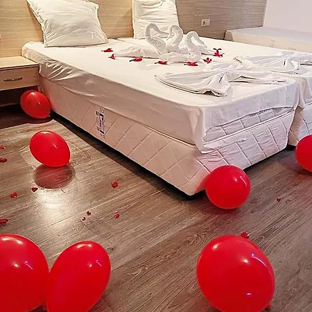 Hotel Largo 3*
