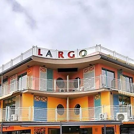 Largo 3*